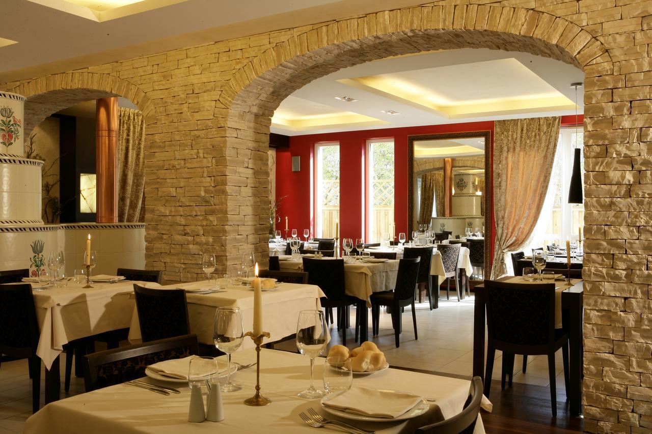 Albergo Ristorante Marcheno Eksteriør billede